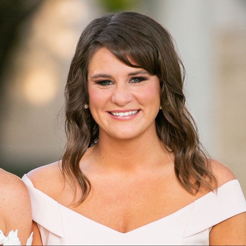 Meet your Posher, Courtney